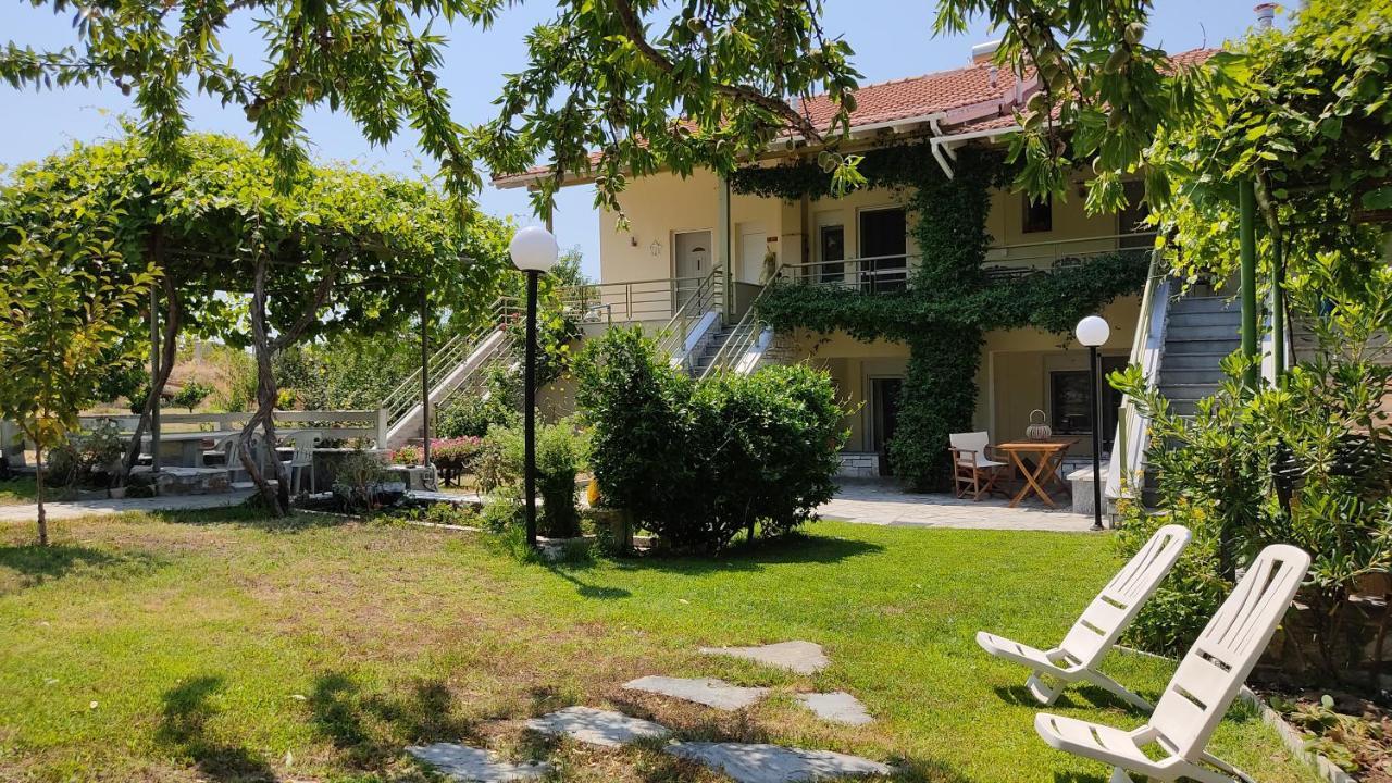 Asterias Maisonette & Apartments Karianí Exterior foto