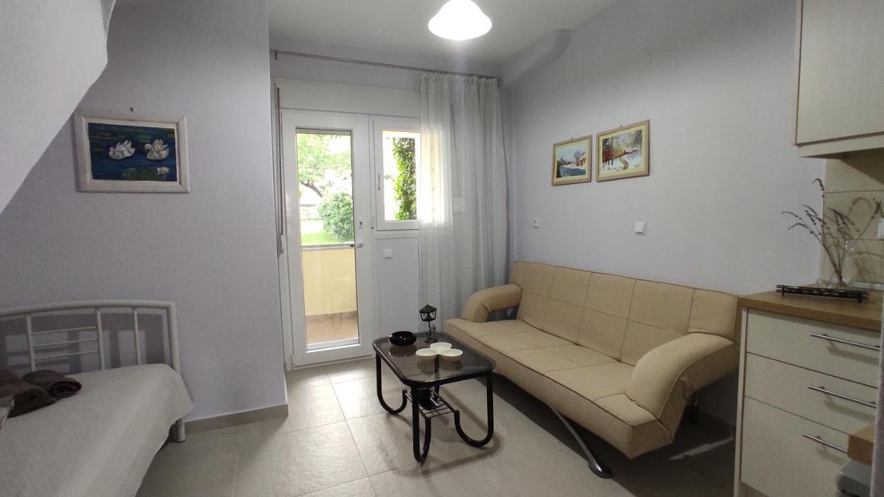 Asterias Maisonette & Apartments Karianí Exterior foto