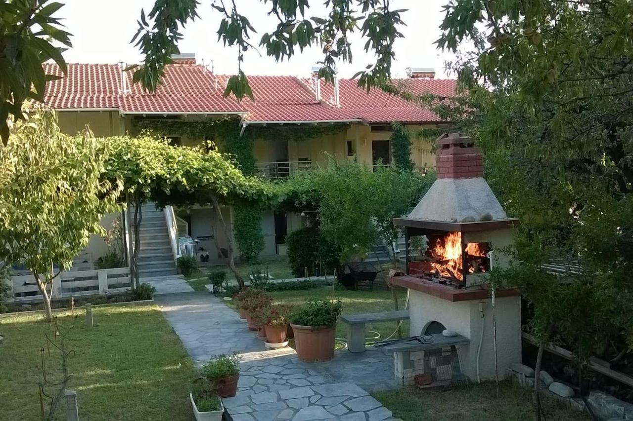 Asterias Maisonette & Apartments Karianí Exterior foto